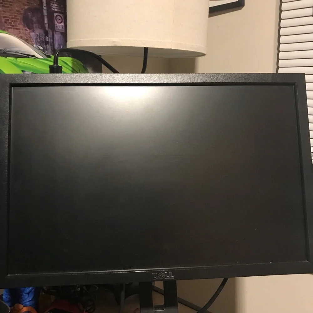 I am selling 2 Dell Monitors. No damage to them, I just upgraded and am selling.